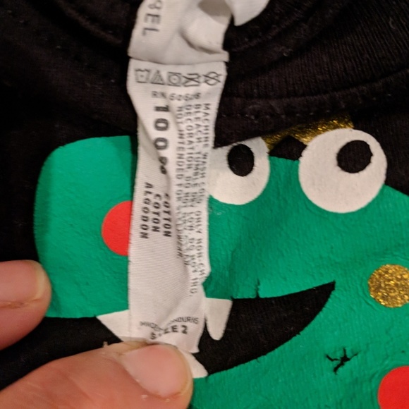 Adorable Christmas long sleeve tee Tree Rex 2T - Picture 4 of 4